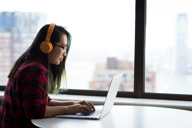 Expert Computer Services That Keep You Working Without Downtime